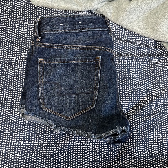 American Eagle Shorts - Picture 2 of 3